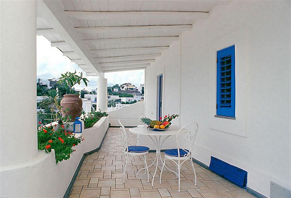 Hotel La Terrazza Panarea Exteriér fotografie